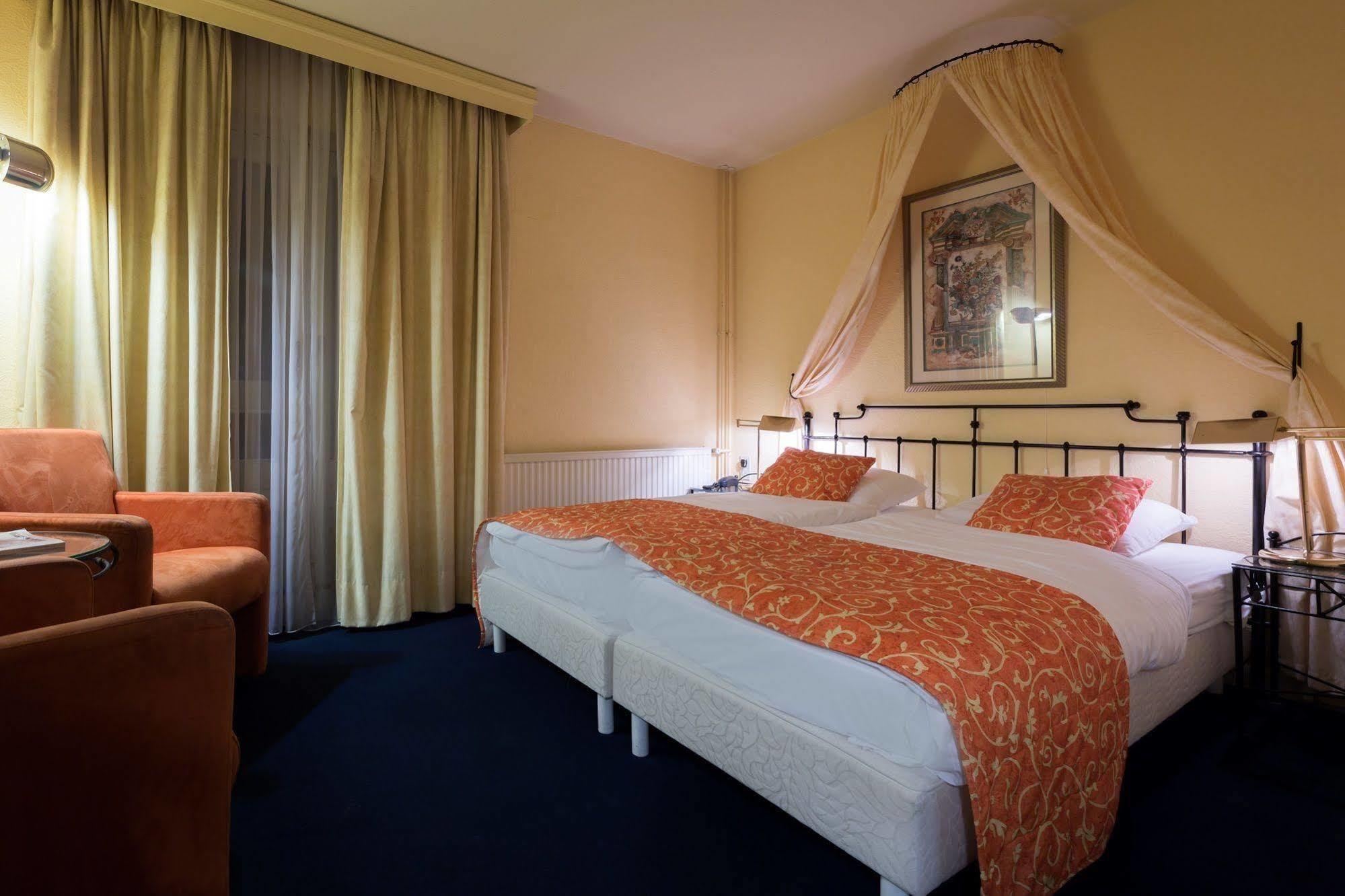 Tummers Hotel 4*